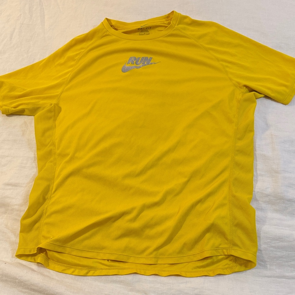 Nike "Run" dri-fit sports t-shirt, yellow, mens L